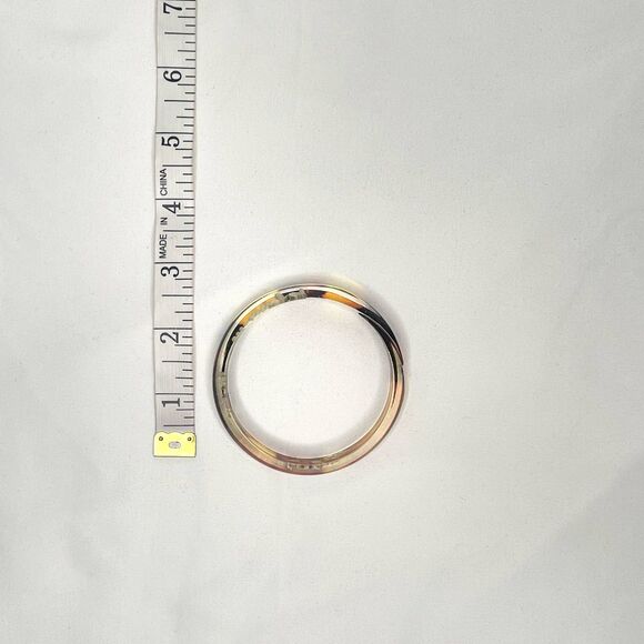 Rare Vintage Reverse Carved Grape Vine Brown & Yellow Resin Bangle Bracelet - Picture 9 of 9